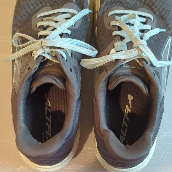 Altra Torin 7 Women's Sneakers Trail Running size 10 Gray Barefoot Wide Toe Box - Picture 8 of 12